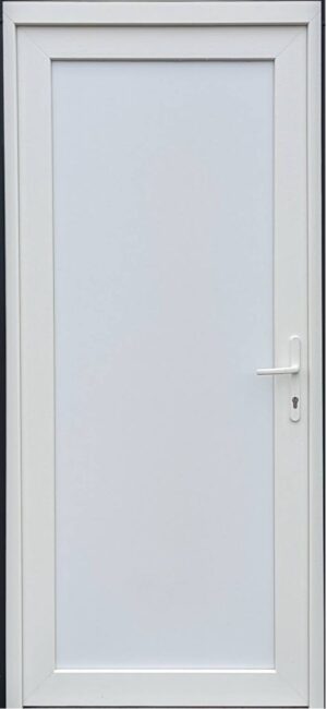 teli staduros ajto 2